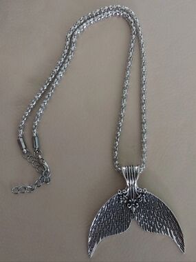 New Mermaid tail fish tail silver Tone Pendant necklace